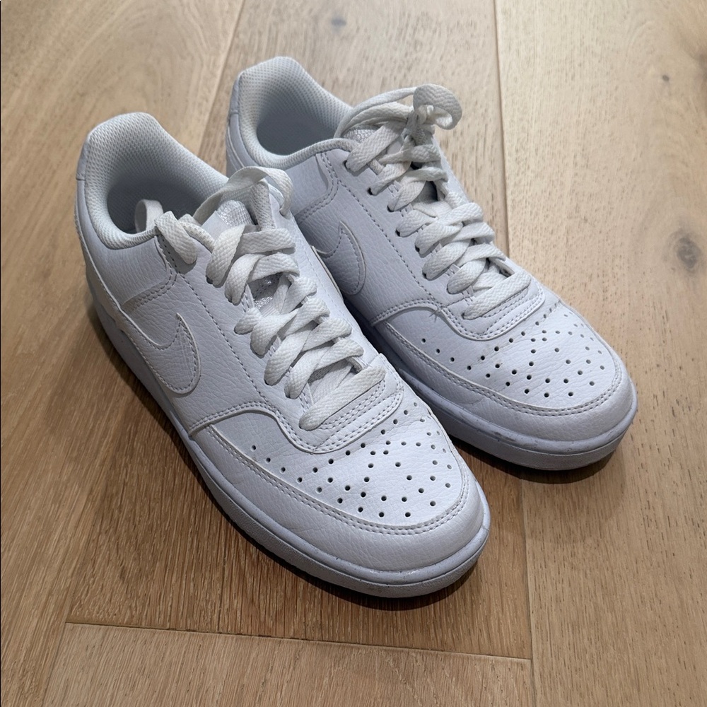 Nike womens Classic White Sneakers
